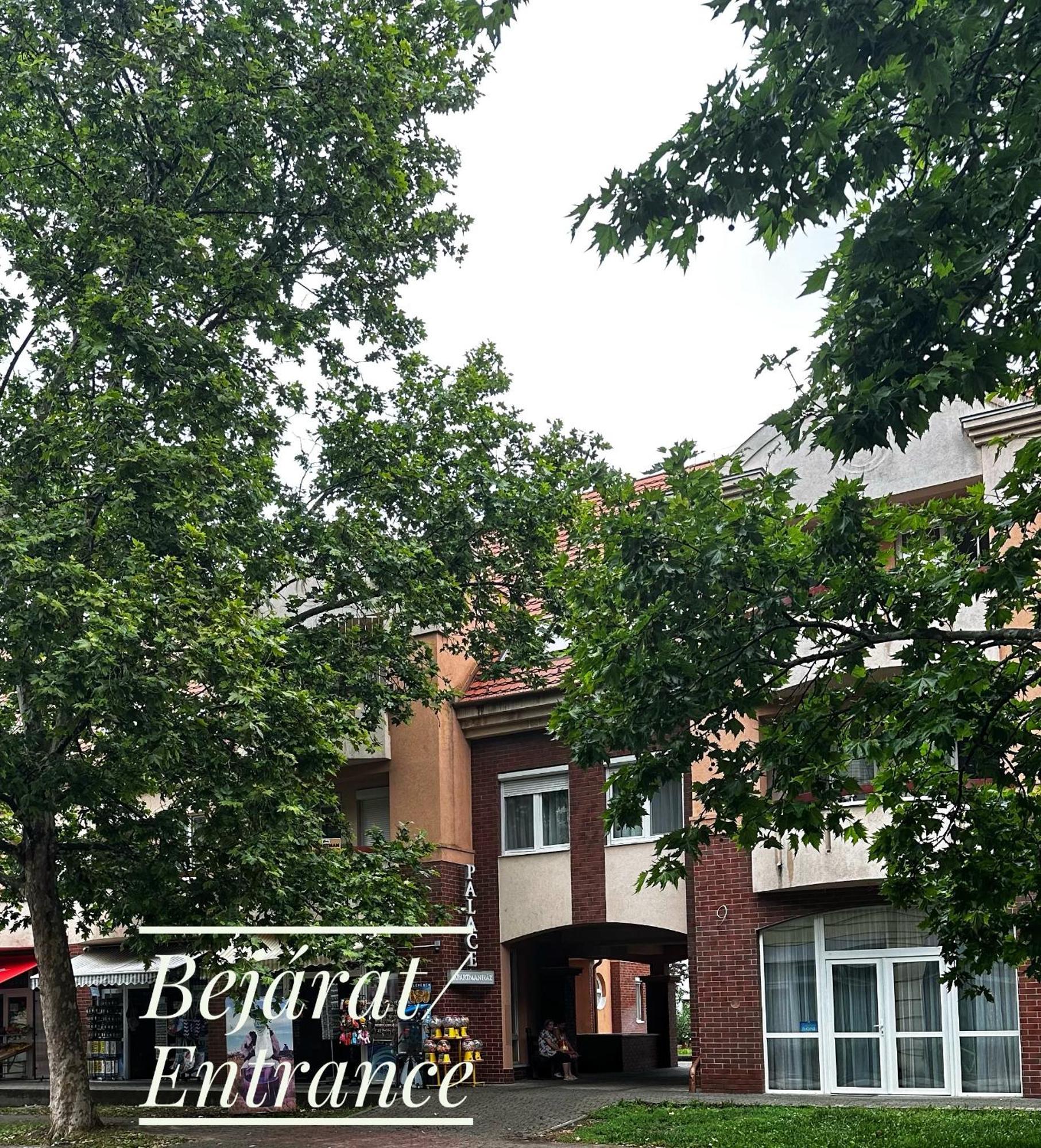 Corso Apartman Хайдусобосло Экстерьер фото